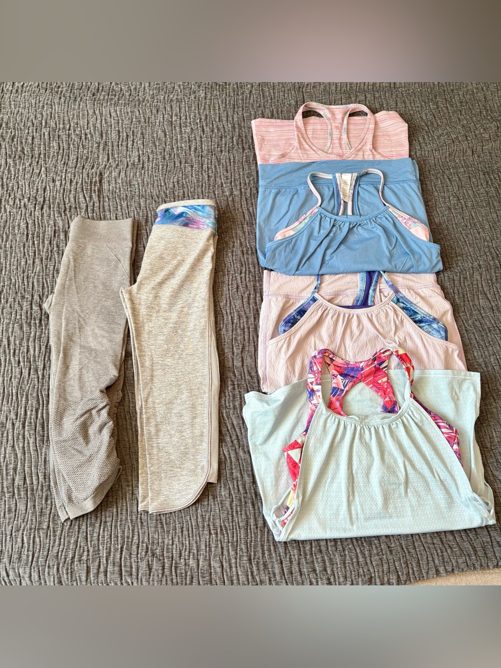 Ivivva by Lululemon. Lot of girls size 10.